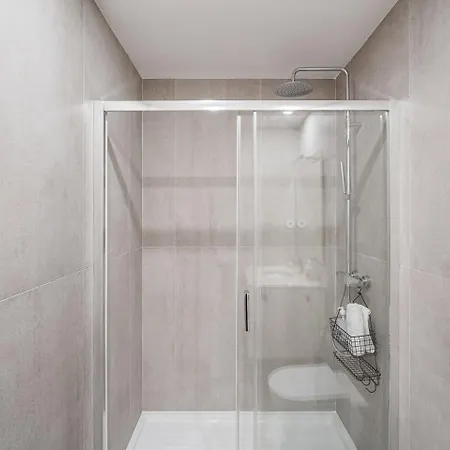 Guestready - A Charming Refuge In The Centre 加亚新城